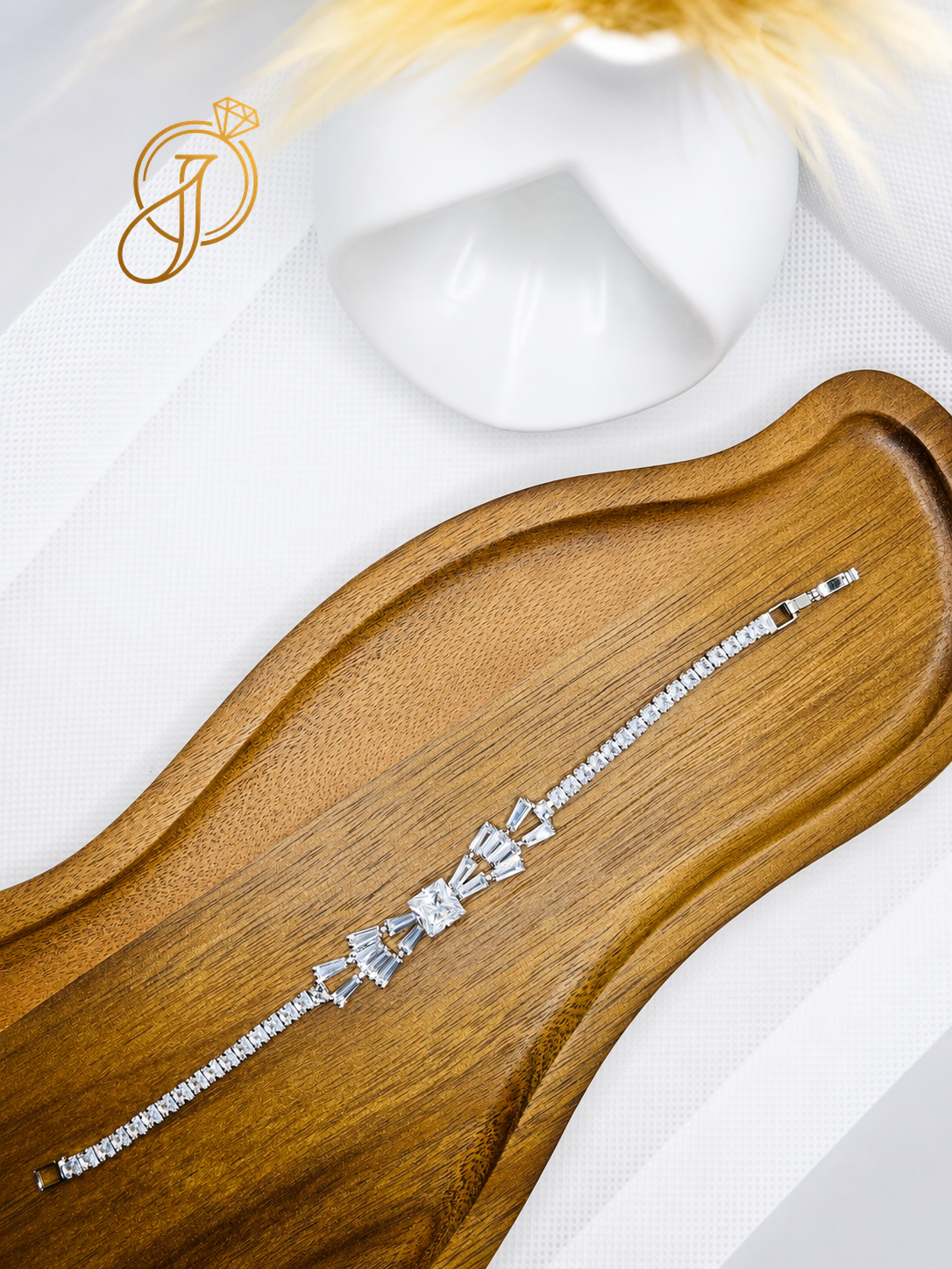 Elaria Bracelet