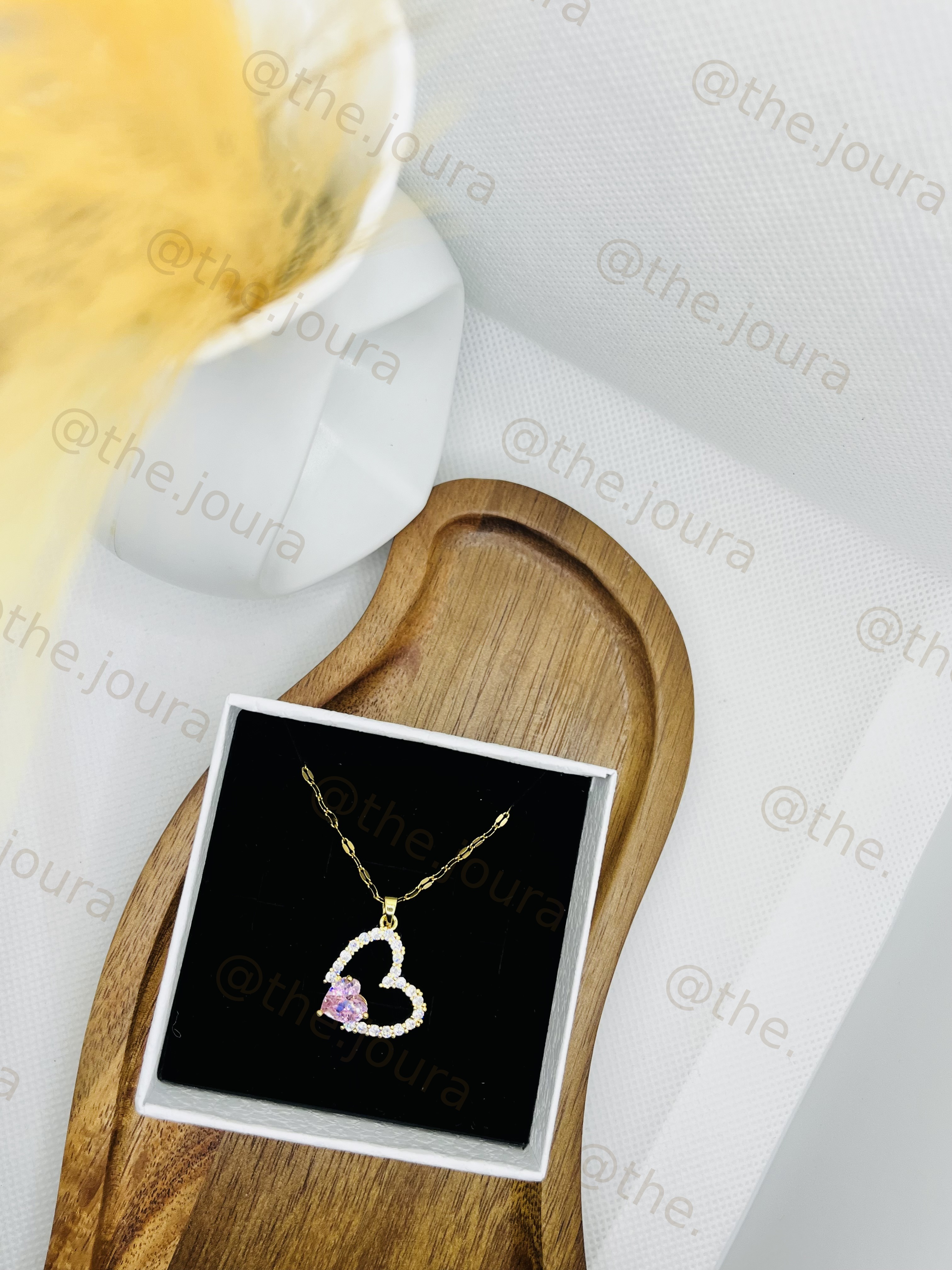 Rosé Necklace