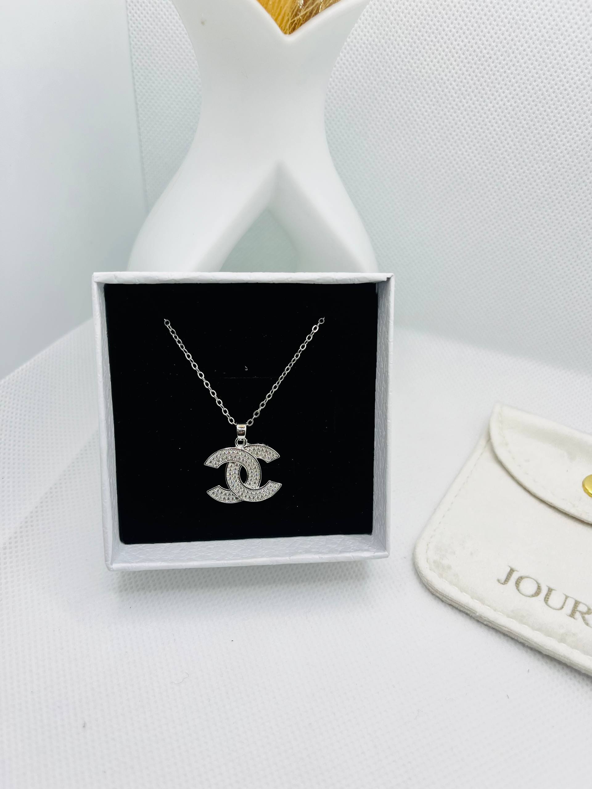 Éclat Necklace