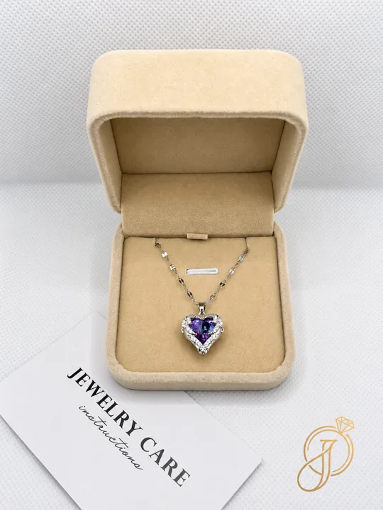 Amora Necklace